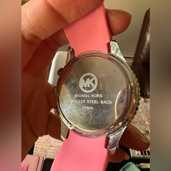 MICHAEL KORS Ladies Pink and Gold Tone Analog Watch - Picture 13 of 13
